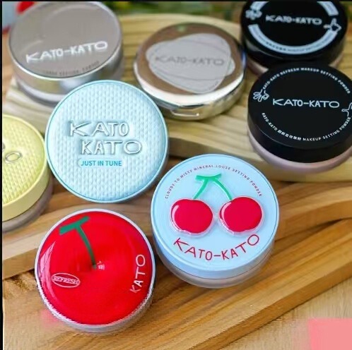 Kato Loose Powder New Version Setting Powder Oil Control Long-Lasting Kato Official Flagship Waterproof Concealer for Dry and Oily Skin Kato Loose Powder New Version Setting Powder Oil Control Long-Lasting Kato Official Flagship Waterproof Concealer for Dry and Oily Skin