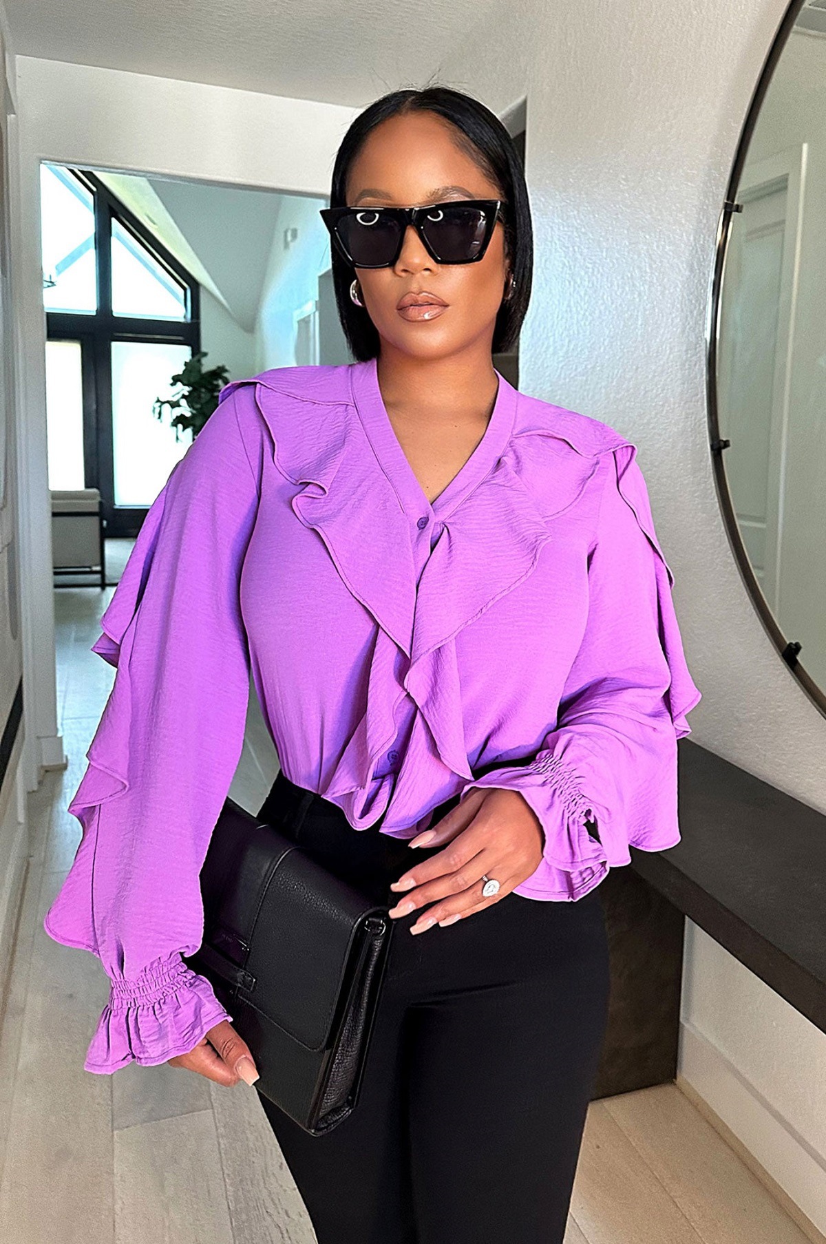 Einfarbiges Pendlerhemd mit Rüschen und unregelmäßigem Revers für Damen_voghion.com