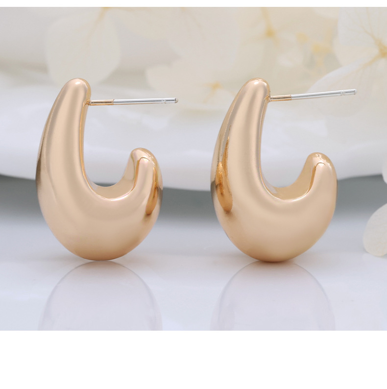 European and American fashion style irregular earrings recommended by Internet celebrities: Geometric metal retro earrings, simple C-shaped large ear rings 12 undefined
