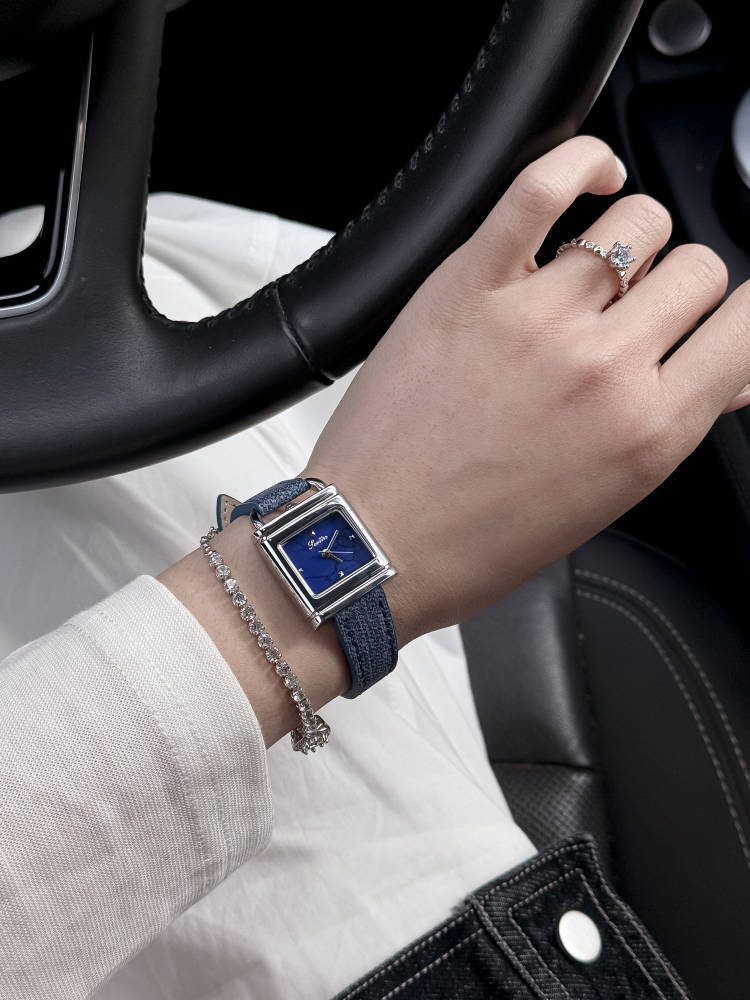 Solid Color Pattern All Seasons Season Business Solid Color Butterfly Double Snap Quartz Watch
