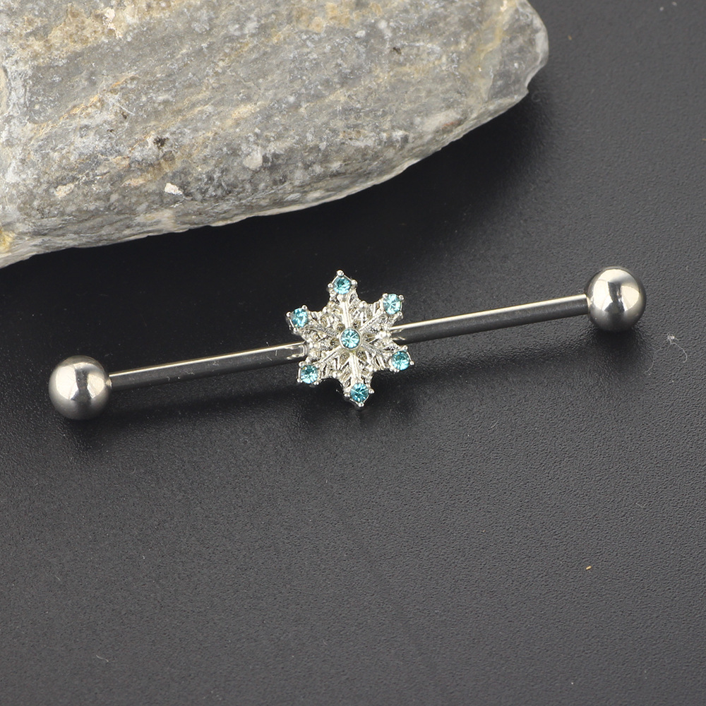 16G labret stud size and finish detail