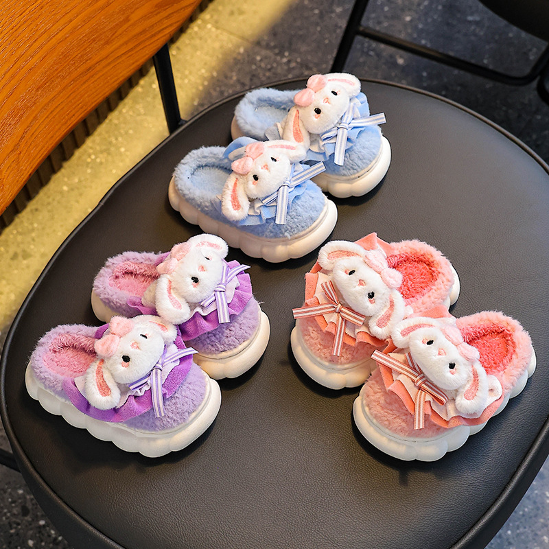 Zapatillas de algodón de invierno para niños niñas calentadas y peludas lindas para padres e hijos en casa bolsas de zapatos de algodón para niños pequeños