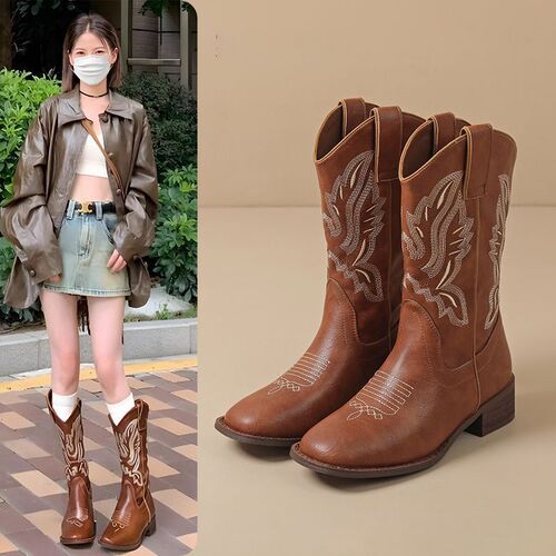 V-mouth western women's cowboy boots, embroidered riding boots, large size, autumn and winter retro mid-tube square head sleeve knight boots
