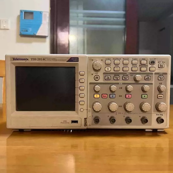 美国TEKTRONIX 泰克TDS2014C 数字储存示波器四通道