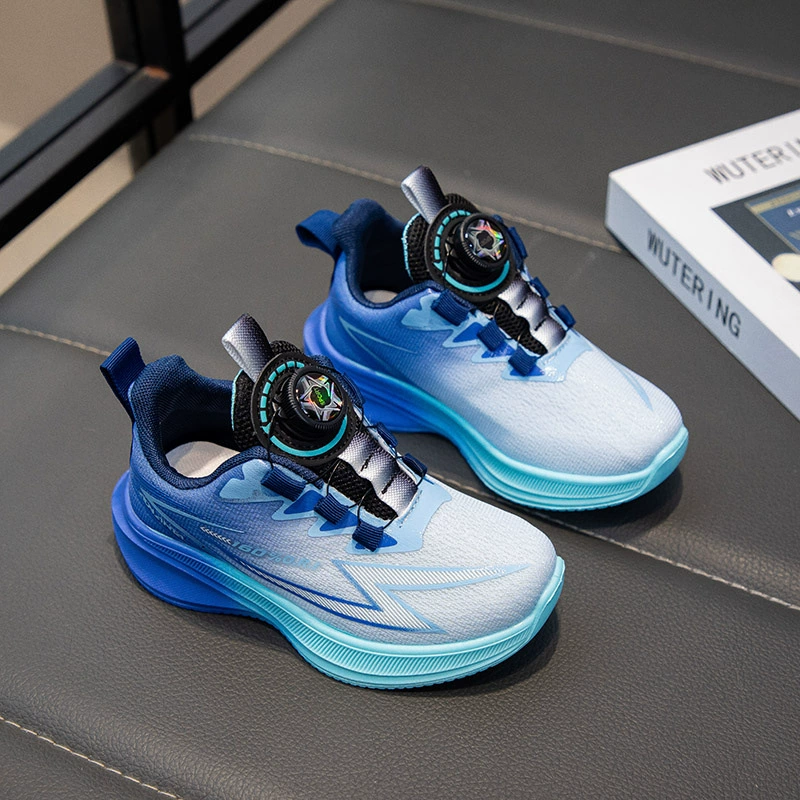 Спортивная обувь для мальчиков, дышащая детская повседневная обувь, новые весенне-осенние модные кроссовки для мальчиков с нескользящей мягкой подошвой и сеткой.