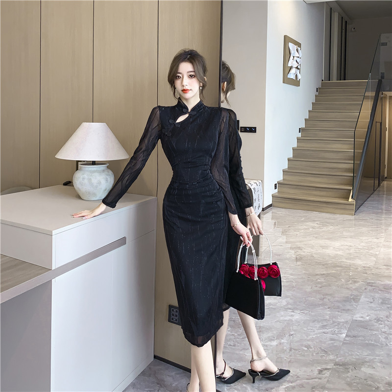 Cross-border 2024 Sexy Spice Girl New Chinese Hollow Mesh Glitter Silver Pleated Slim Split Long Cheongsam Dress Cross-border 2024 Sexy Spice Girl New Chinese Hollow Mesh Glitter Silver Pleated Slim Split Long Cheongsam Dress