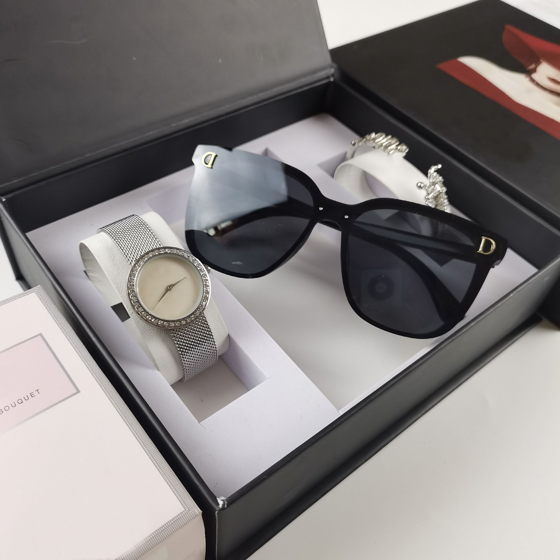 Eyeglass set D mesh with silver-white color