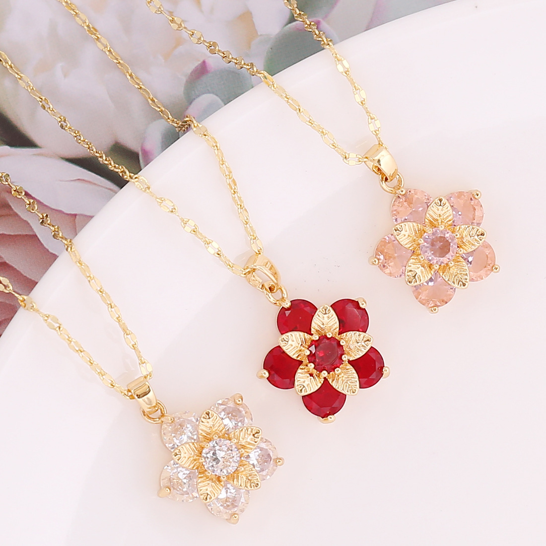 8g Weight Fashion Flower Metal Wholesale Pendant Necklaces