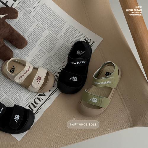 The CBC [Simple Summer] Children's Beach Shoes Spring and Summer Sandals Velcro Toe 245060
