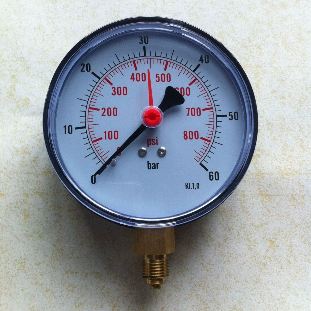 Производитель производит Y63 обычный манометр с красным указателем новый манометр