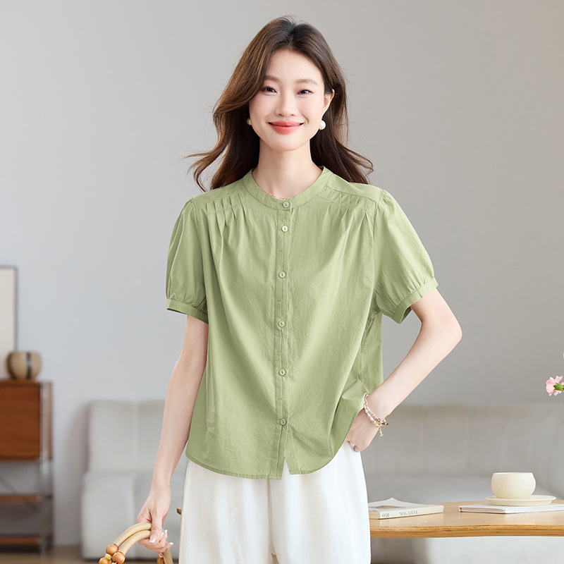 Summer shirt with a round collar