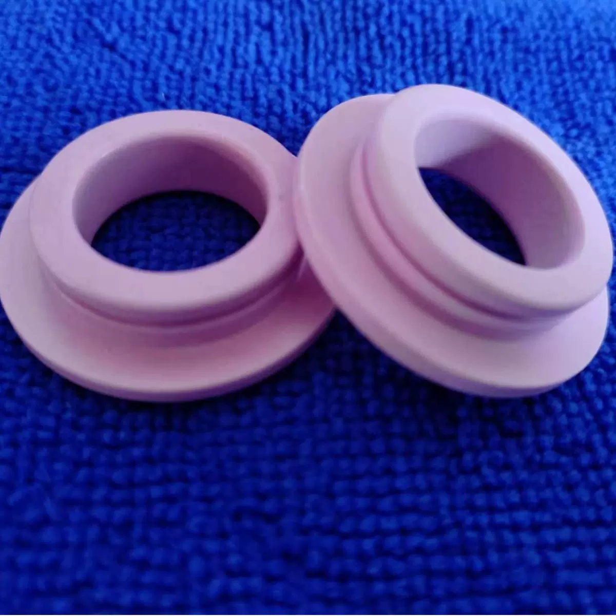 供应9995氧化铝陶瓷配件 有槽瓷眼  纺织陶瓷