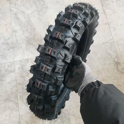 Yolsuzluq şinləri Off-Road Motorcycle Tire