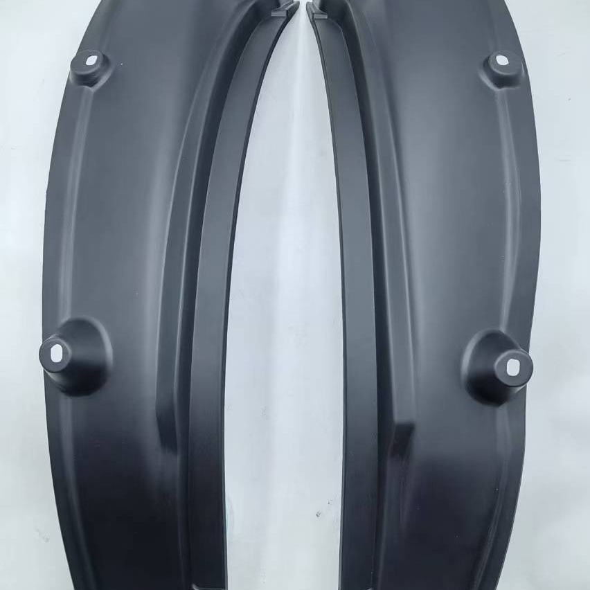 Aplicable a la puerta trasera de la placa de barro de aluminio de la puerta trasera