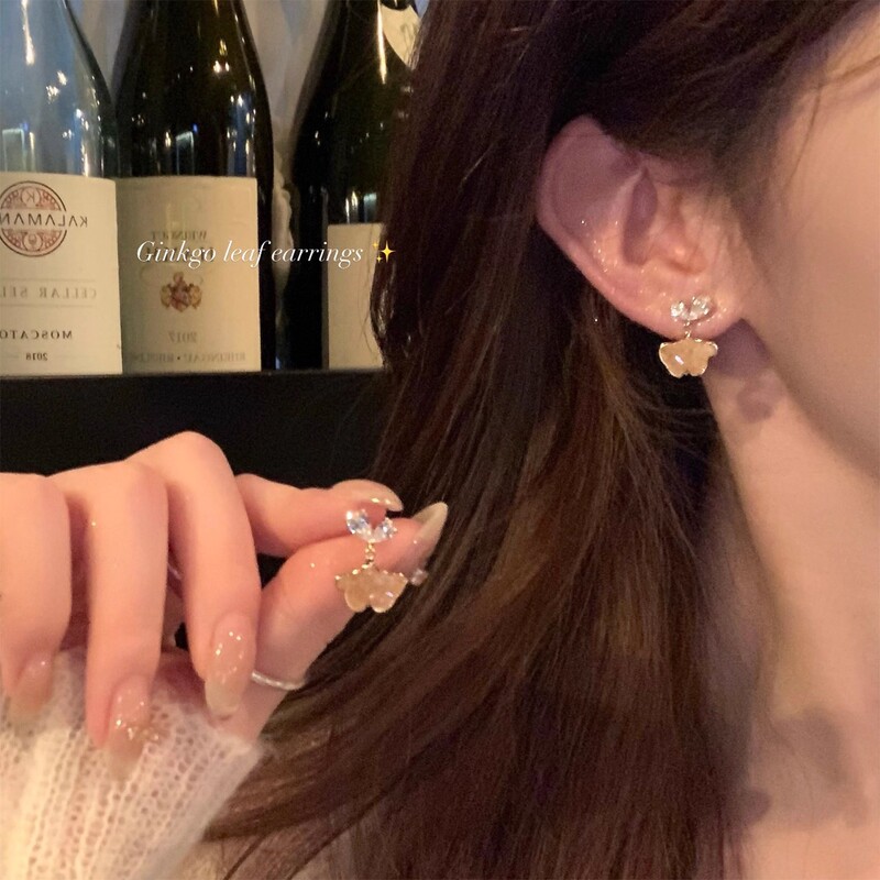 韩系闪锆碎冰枫叶耳环女轻奢高级感气质大气耳钉小众独特绝美耳饰|undefined
