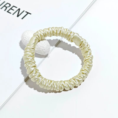 Hair Tie 4/6cm Large Size: Saç üçün rezinlər - 30mm-1cm-hair-tie-champagne-color