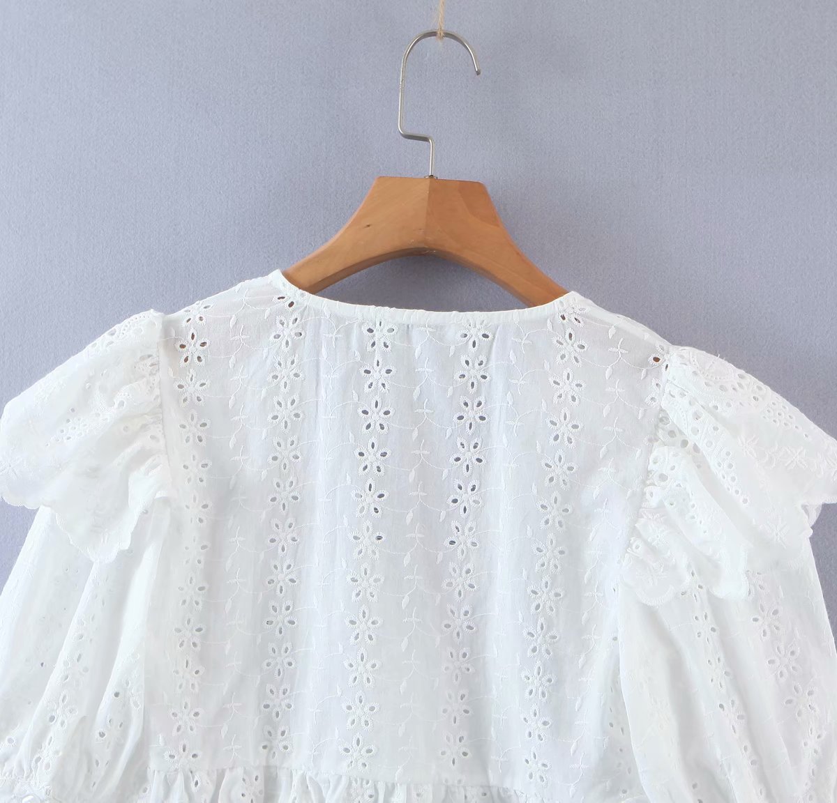 V-Neck Ruffled Embroidered Lace Short Shirt NSAM44212