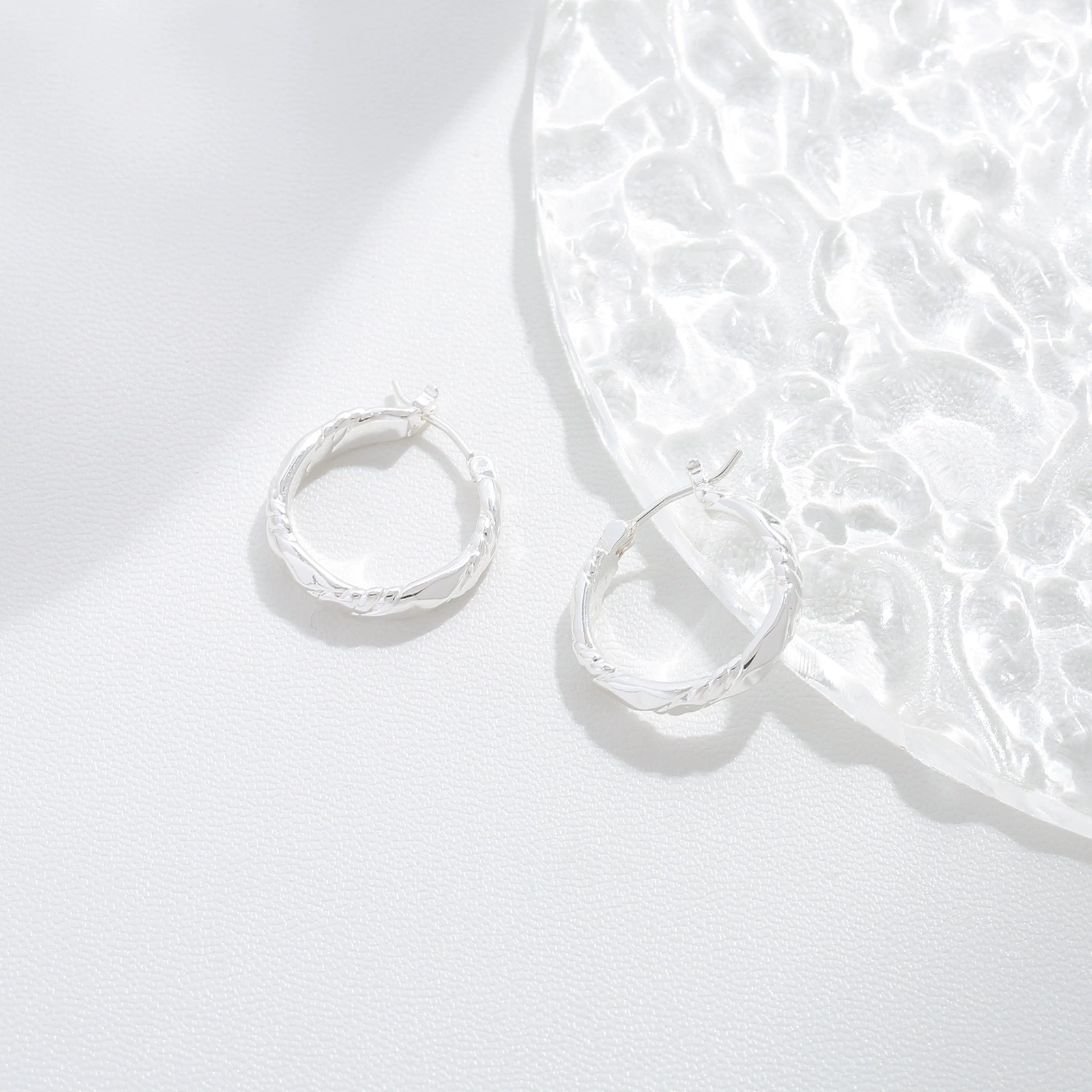 Earrings with zircon, light luxury style, high-quality style