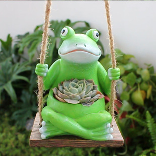 Amazon new creative frog swing flower pot personalized animal decorations balcony garden resin succulent flower pot