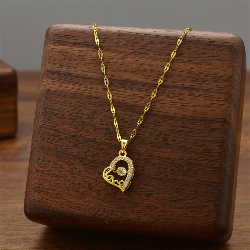 Collar de acero de titanio para mujeres simple y versátil estilo ligero de lujo nicho diseño de alta calidad no decoloración joyería de cadena de clavícula al por mayor