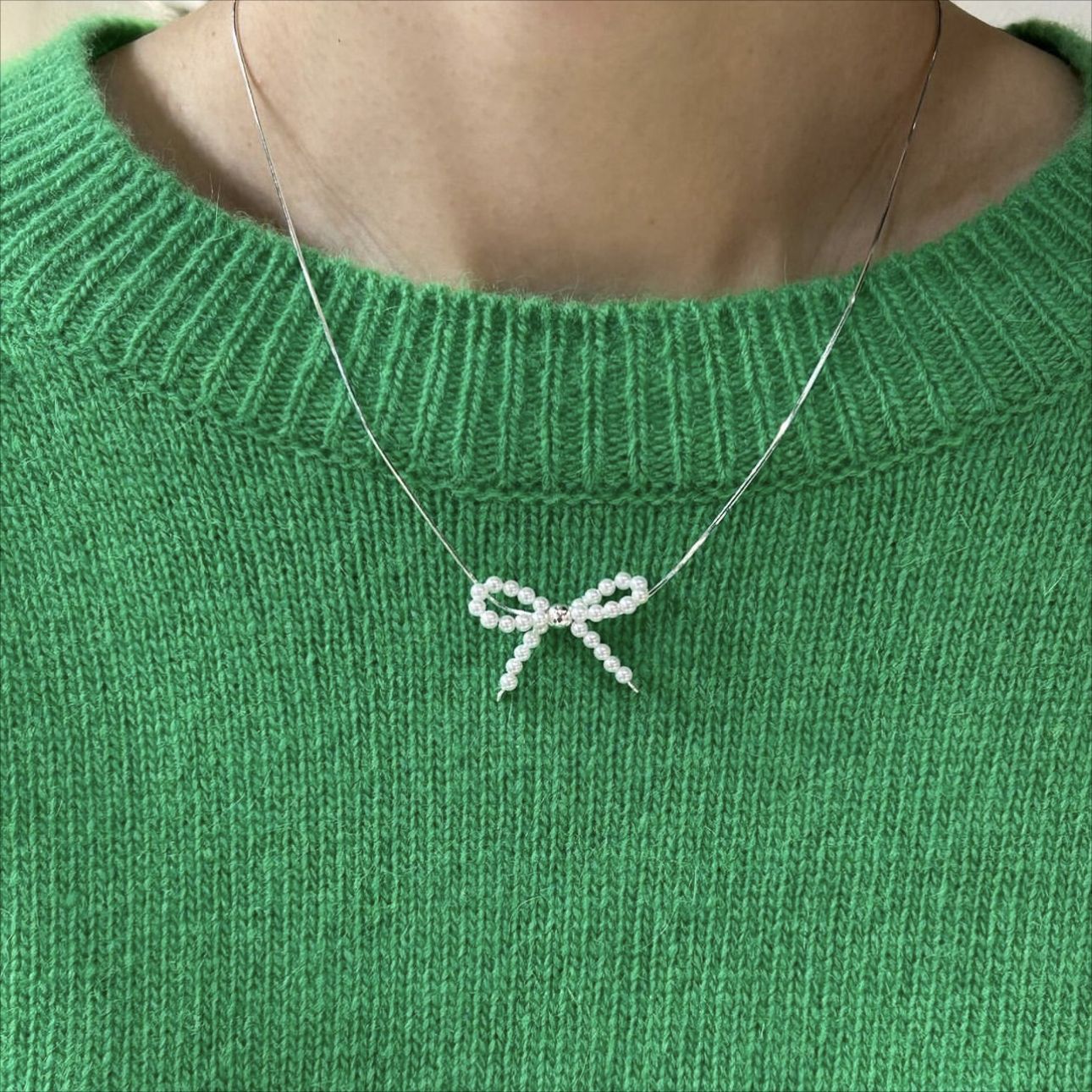 Sterling Silver Simple Style Bow Knot Pendant Necklace display picture 2