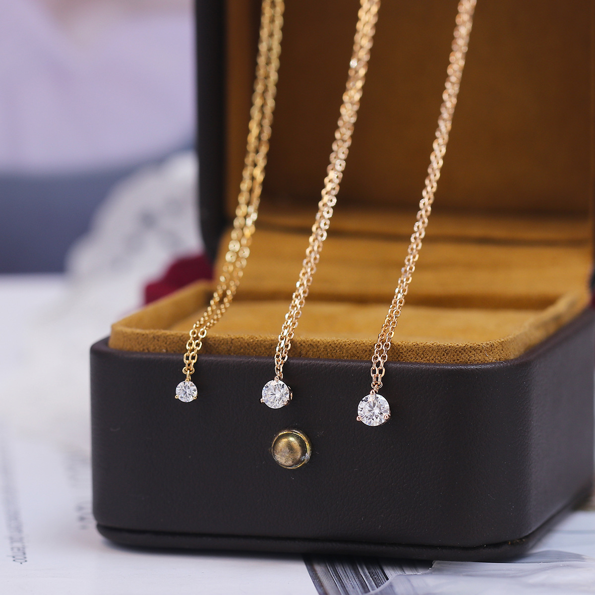 925 sterling silver Chain Material 925 Sterling Silver Moissanite Cable Chain Geometric Pendant Necklace