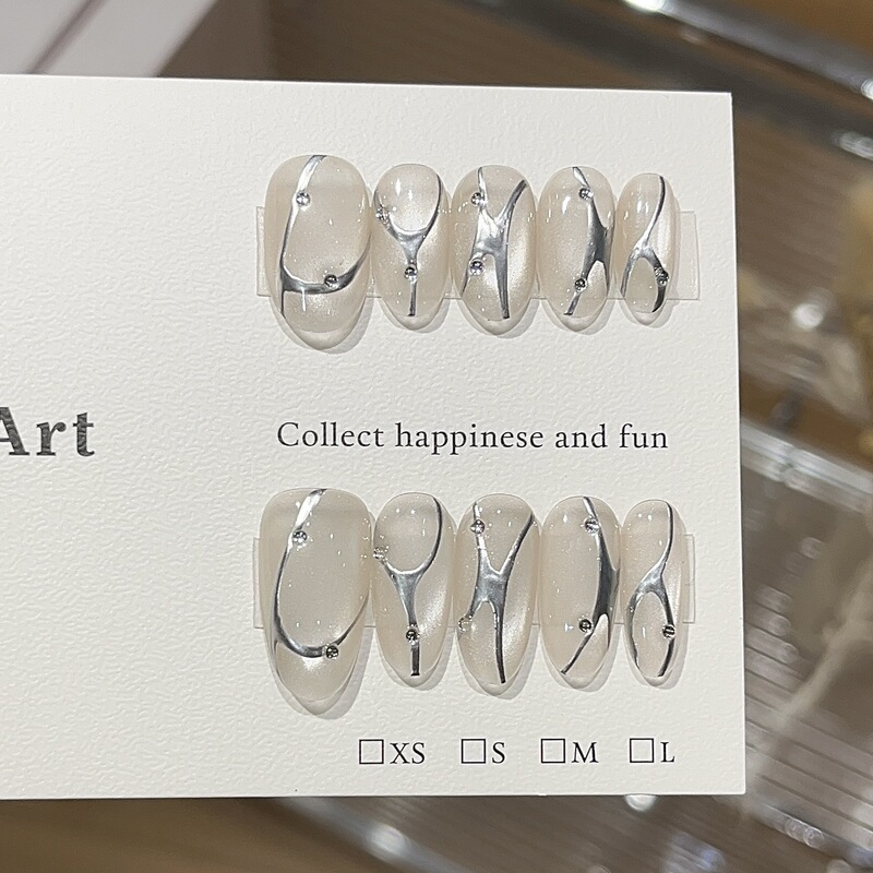 A Minimalist Style Ice-Clear White Water Cat-Eye Metallic Silver Line Nail Art Design