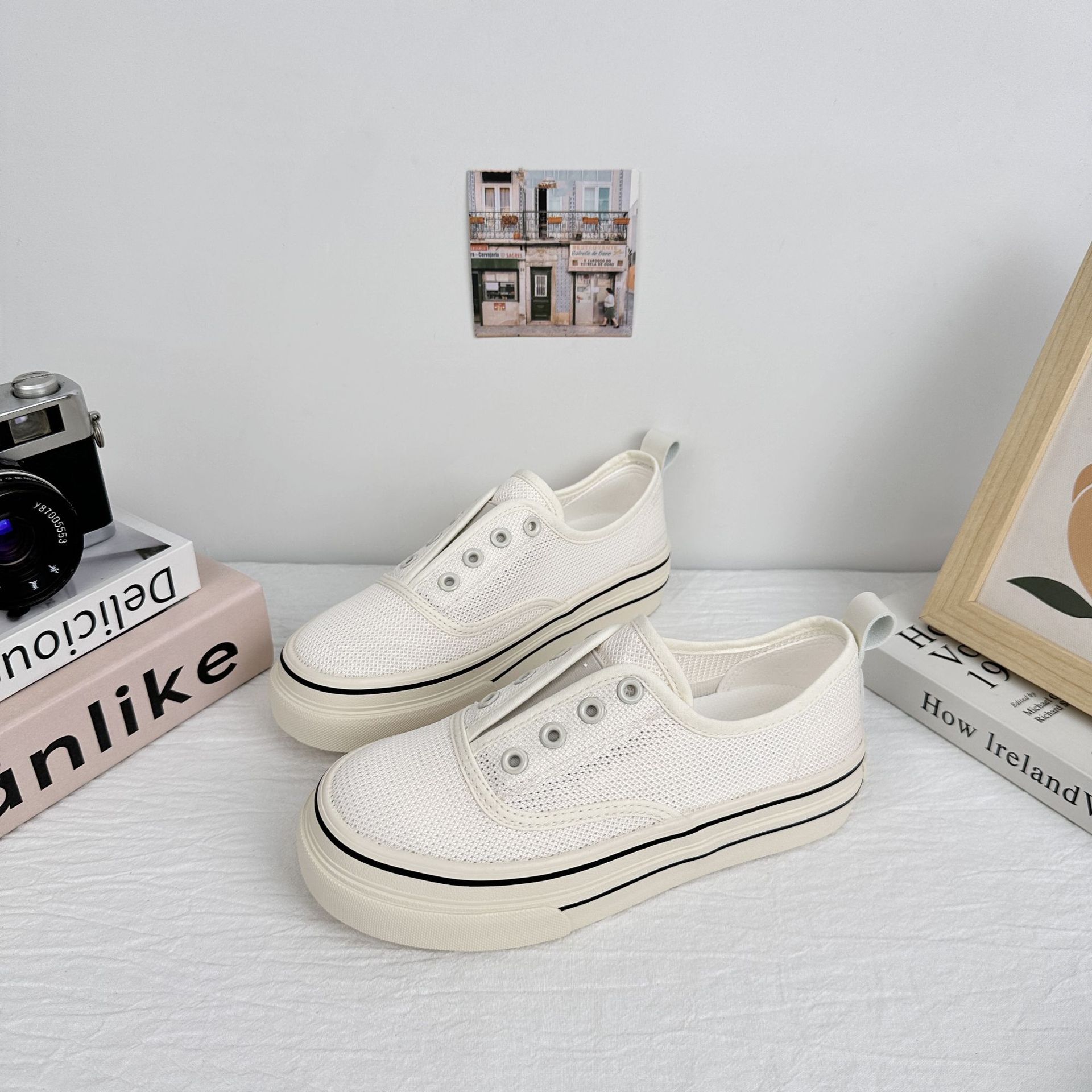 6660 zapatos blancos de un pie de malla para mujeres 2025 nuevos zapatos de malla de verano transpirables de suela gruesa delgada perezosa