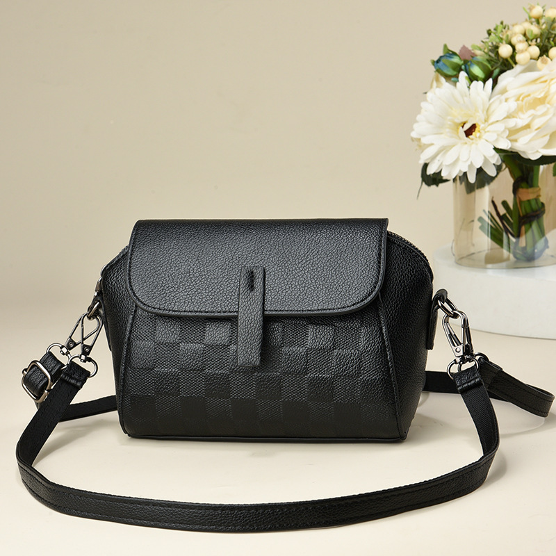 Single Shoulder Lightweight Simple Crossbody Women's Small Bag Solid Color Versatile Travel_voghion.com