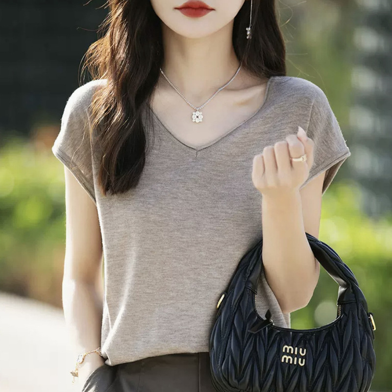 V-neck Mulberry Silk Short-sleeved T-shirt Women's 2025 Summer New Style Thin High-end Tencel Curl Loose Knit Top