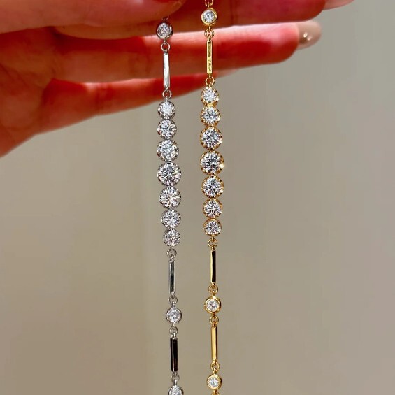 Light Luxury Sparkling Bubble Diamond Starburst Bracelet for Women, Stylish and Versatile, Niche High-End Feel, Stackable Sparkling Diamond Hand Jewelry Light Luxury Sparkling Bubble Diamond Starburst Bracelet for Women, Stylish and Versatile, Niche High-End Feel, Stackable Sparkling Diamond Hand Jewelry
