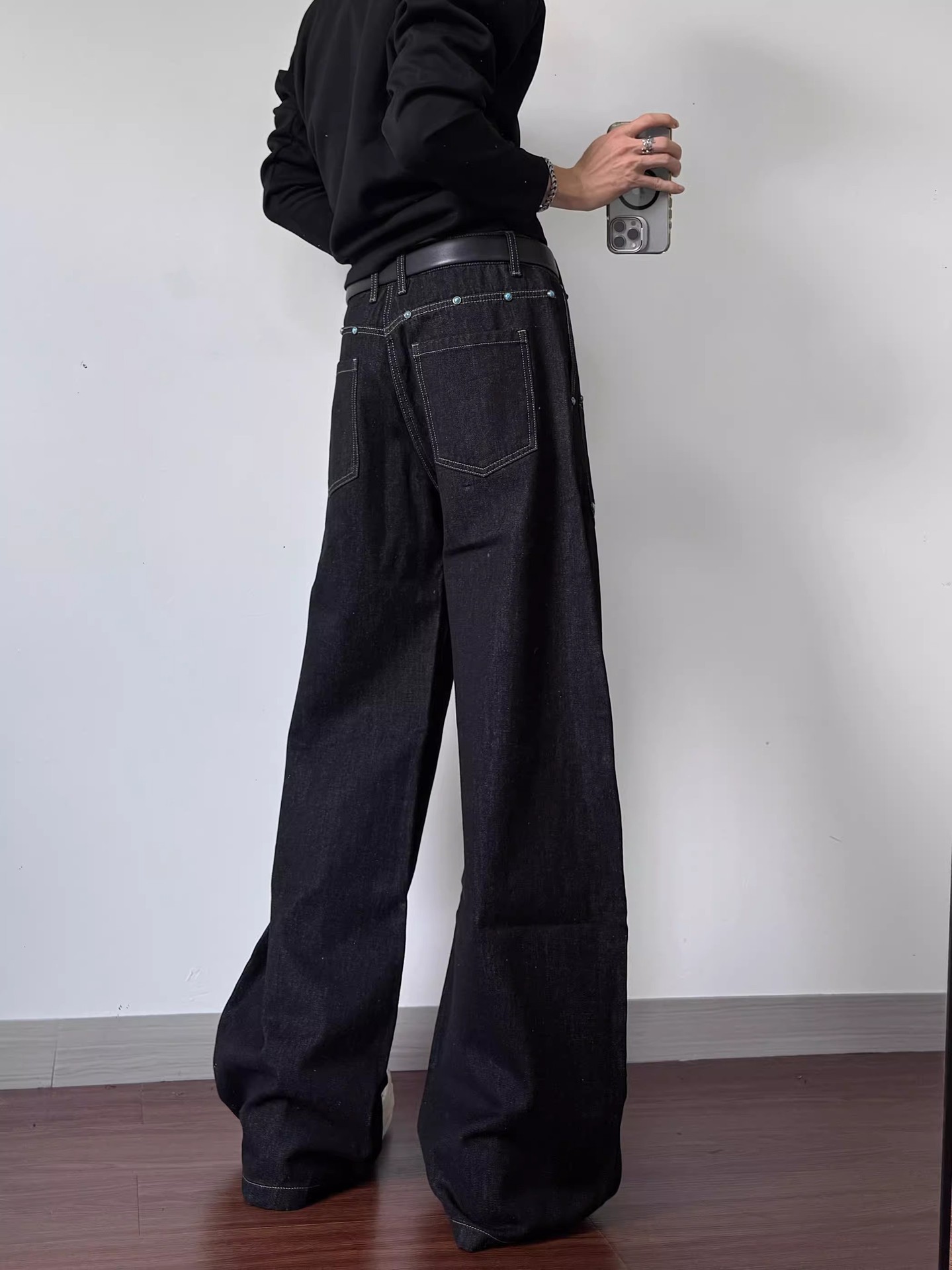 Men's Black Raw Denim Flared Jeans Mid Waist Stretch Straight Leg_voghion.com