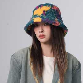渔夫帽女秋冬韩版百搭2023创意七彩保暖时髦羊羔毛毛绒盆帽时尚潮
