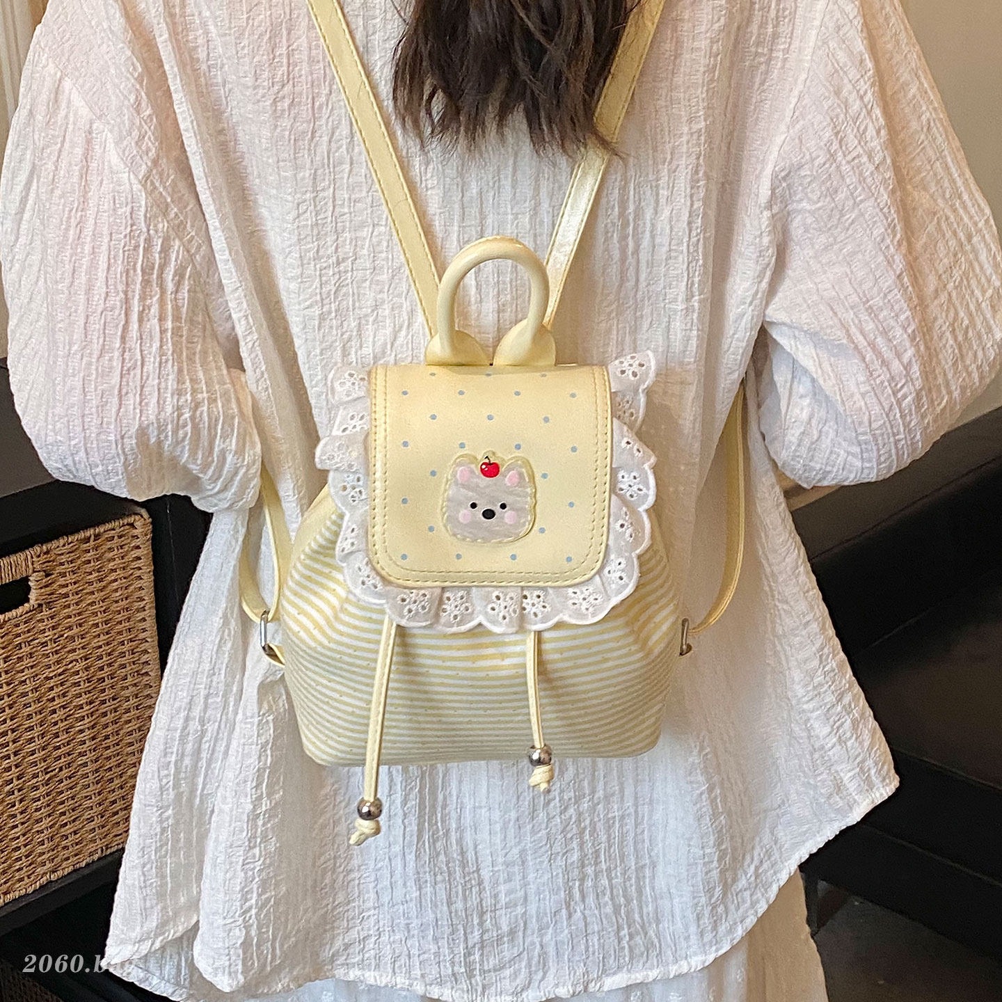 Nicho Zhong Commuting Girl Stripes 2026 Mochila de mujer de dibujos animados de gran capacidad de viento de encaje nuevo diseño mochila encantadora