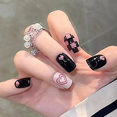 Sweet and Cool Spice Nail Art Sticker for Young Girls, Black and Pink Heart Splicing, Short and Detachable Fake Nail Stickers, Wholesale