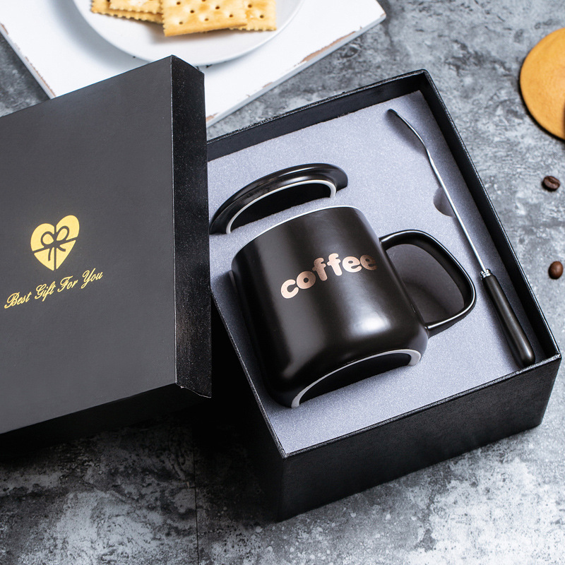 Negro mate + tapa de porcelana + cuchara exclusiva con bolsa de regalo