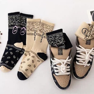 European and American Ins K-Style of Grimace Trendy Socks Mid-Calf Socks Hip-Hop Barb Couple Men and Women Socks Waist Flower and Fruit Factory Brand
