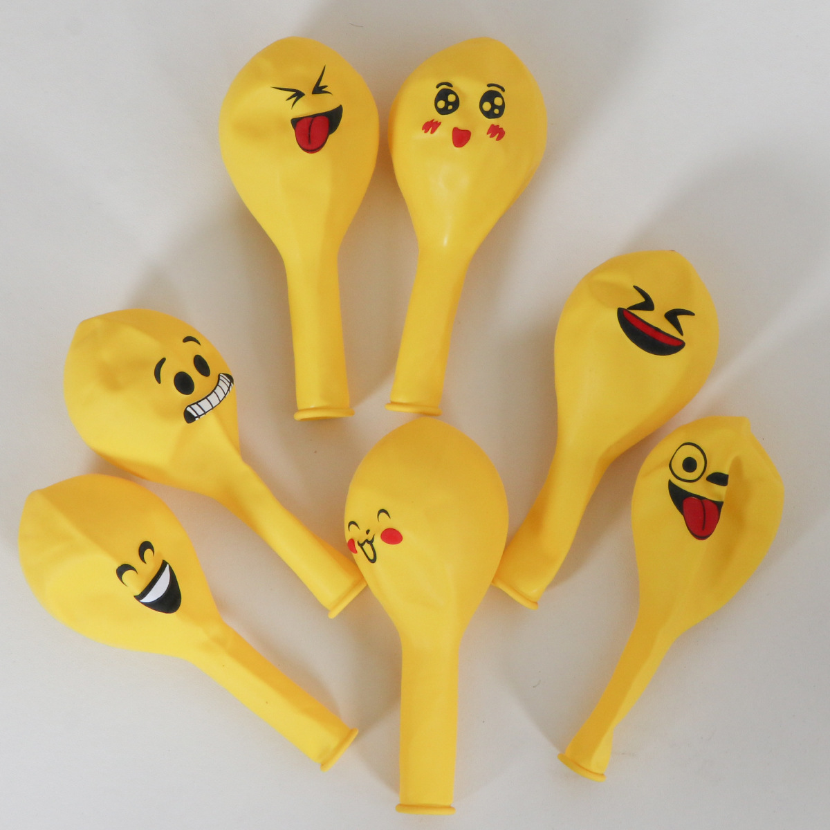 Cartoon balloon emoji balloon children's birthday party decoration 12-inch round latex printed emoji balloon wholesale