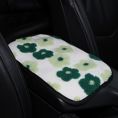 in Vibrant Red, Cross-Border – Armrest box pad - green
