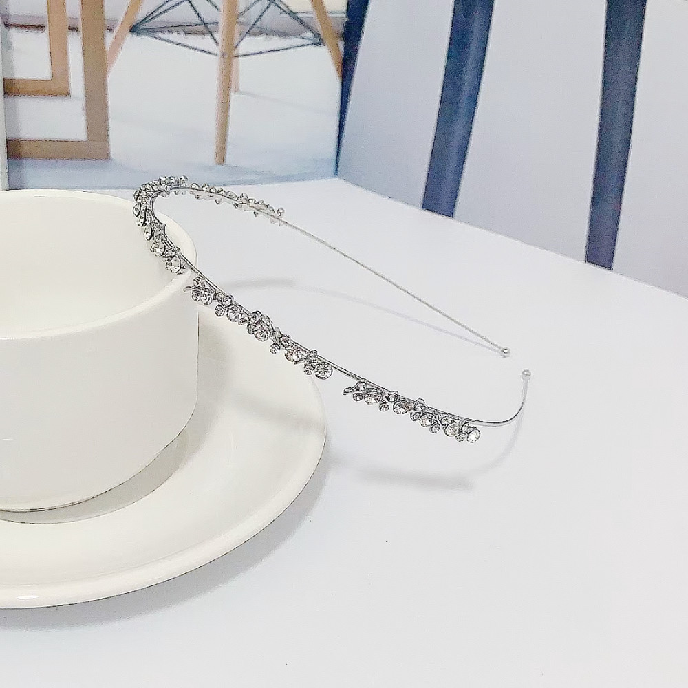 El mismo estilo diadema exquisito estilo princesa Cruz rhinestone accesorios para el cabello de alto grado Súper Hada personalidad de alto grado tocado diadema hembra