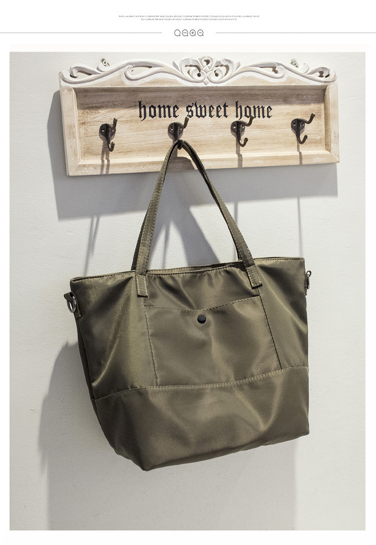 2024 New Korean Edition Trendy Women's Simple Waterproof Cloth Versatile Large Capacity Short Distance Travel Fashion_voghion.com