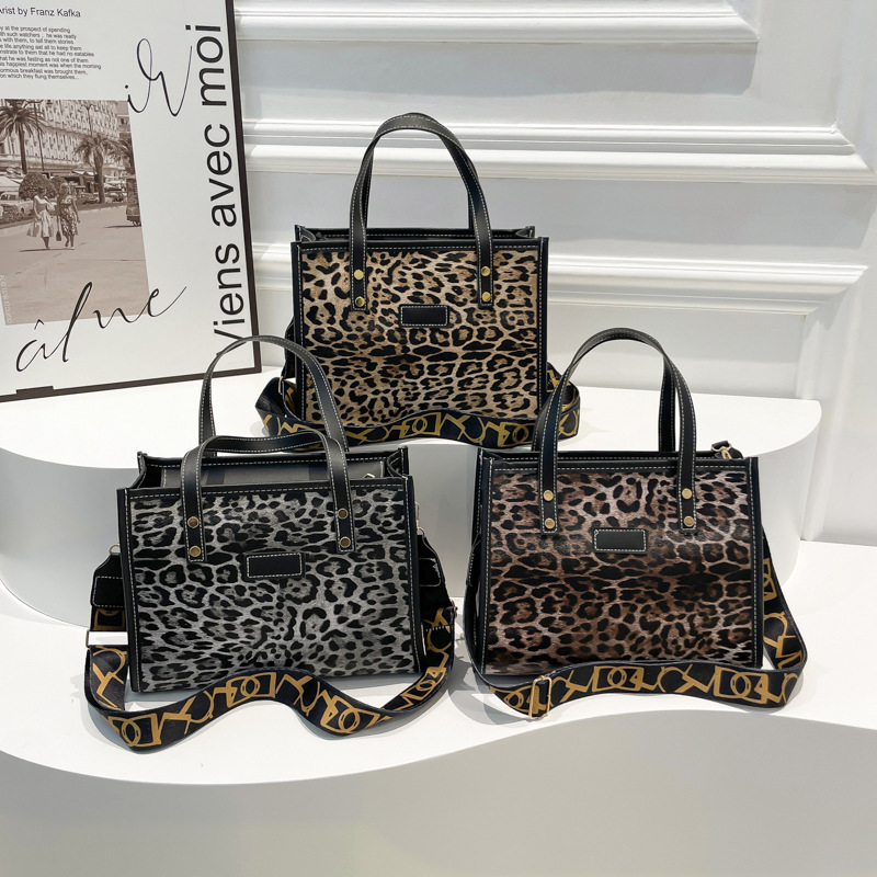 Otoño popular impresión leopardo bolso de gran capacidad para mujeres 2024 nuevo viaje bolsa de hombro bolso universitario bolsa de mano