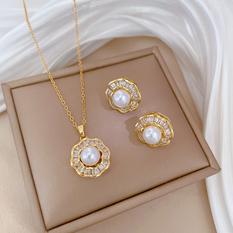 【 Titanium Steel 】 Necklace and earring set, light luxury and heavy industry, full of pearls and diamonds, personalized and elegant banquet earrings and necklaces pic 15