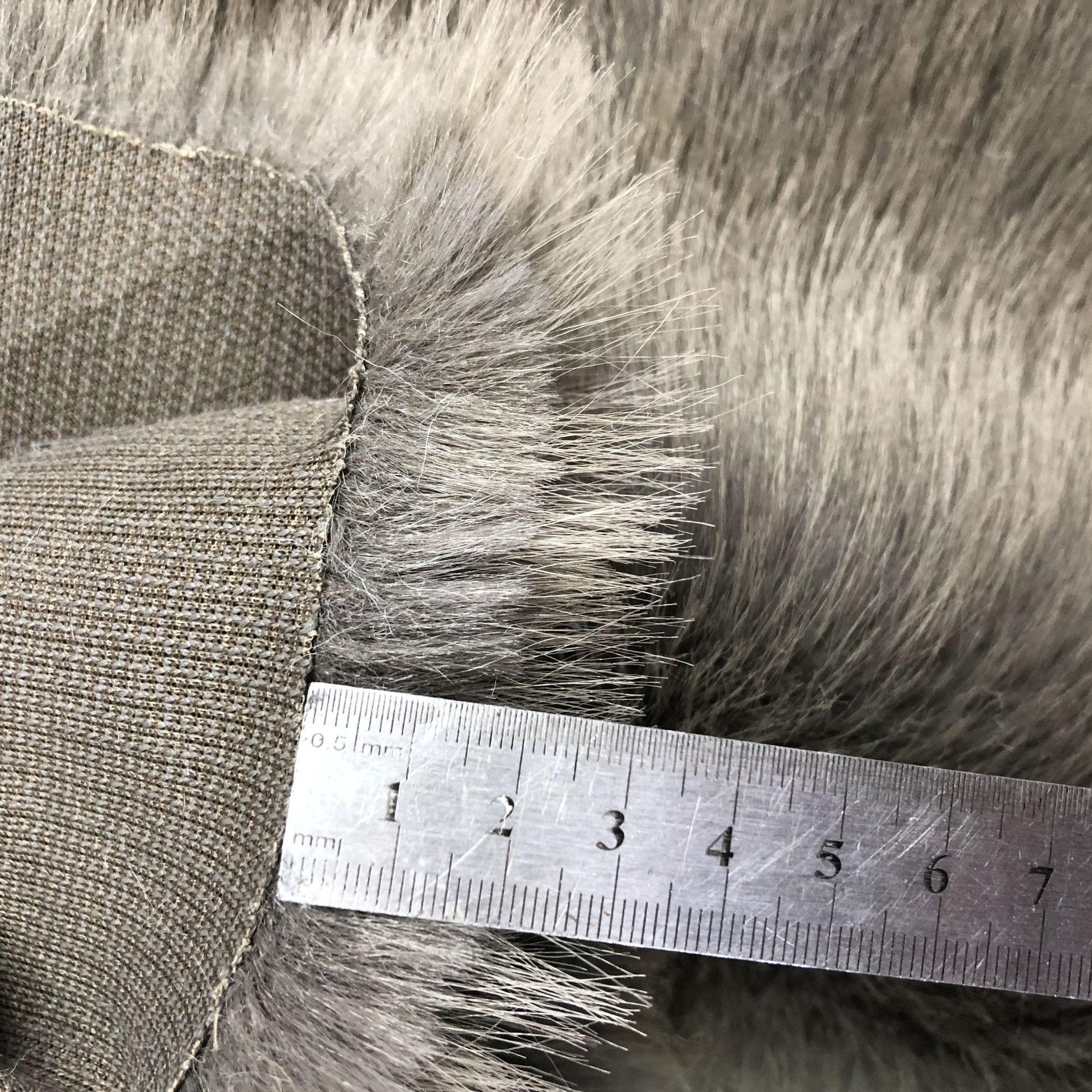 Filamento dorado de peluche largo seco pelo de zorro alto y bajo pelo de visón agudo abrigo abrigo de mujer tela de piel