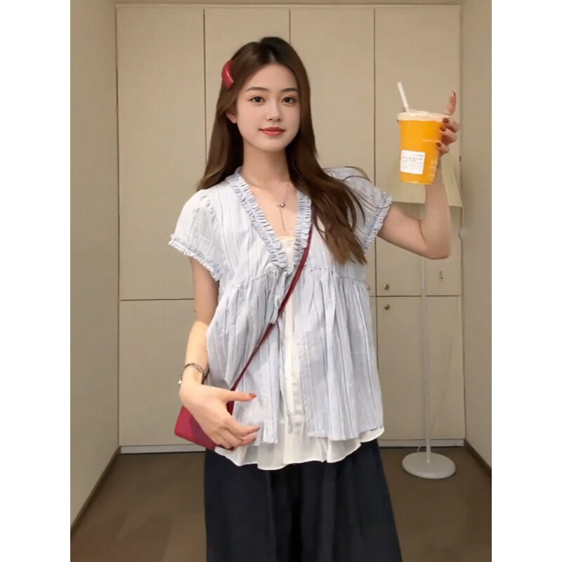 プラスサイズファットmmブルーストライプフェイクツーピース半袖シャツ女性の夏の新しいスタイルのゆったりとした肉をカバーし、スリムな気質のトップ|undefined