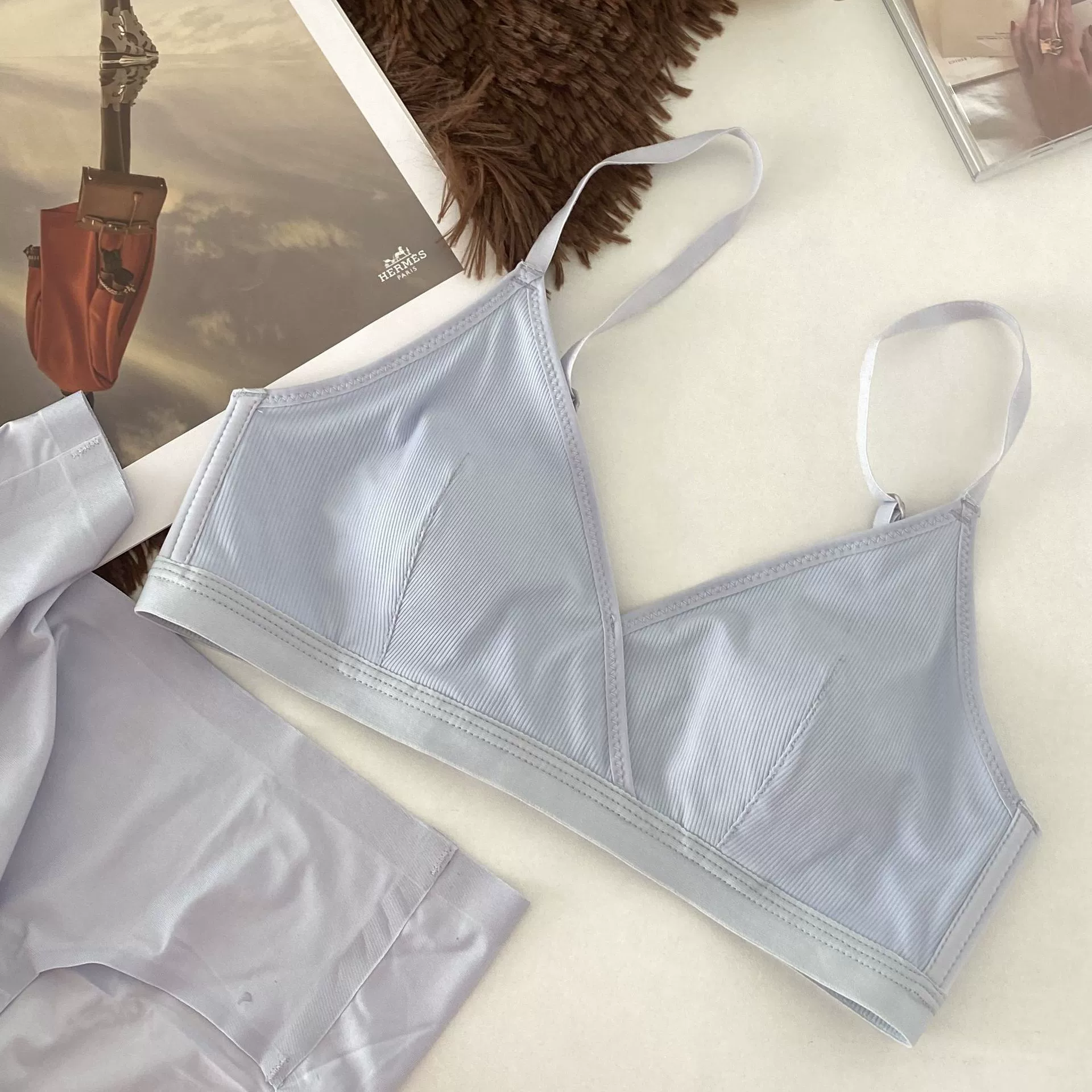 Lace underwear, push up bra, comfortable thin wireless bra, french style
