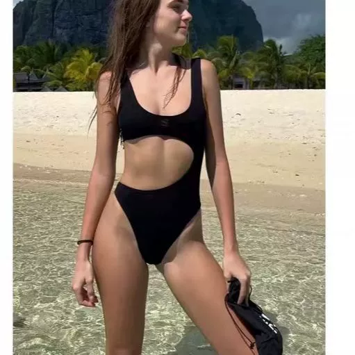 2023 Взрывы Прозрачное проницаемое мясо Пляжная Ванна Загар Без солнечных знаков Дышащий Цельный купальник Купальник Женский