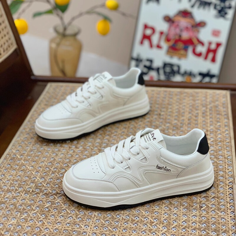 Flat White Sneakers for Women 2025 Spring New Versatile Soft-Soled Shoes Thick-Soled Casual Shoes Women's Sports Shoes