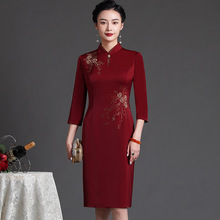 厂家直销2023夏装新款婚宴高端优雅中老年旗袍改良连衣裙酒红女装