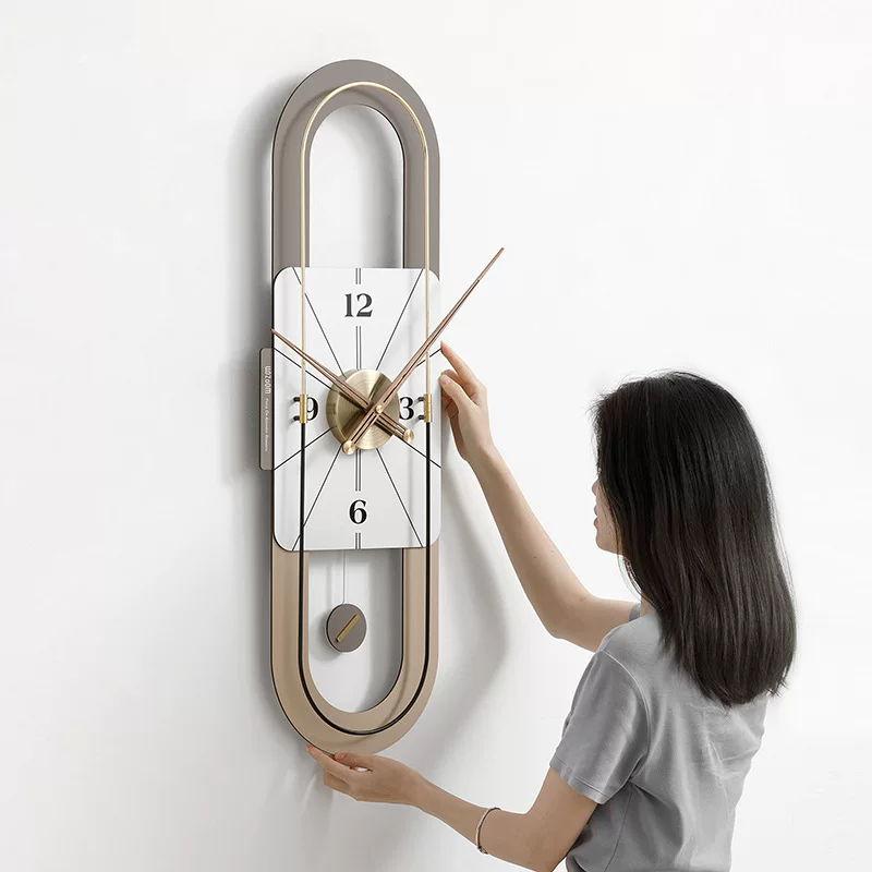 Modern high-end wall watch, decorations, light luxury style